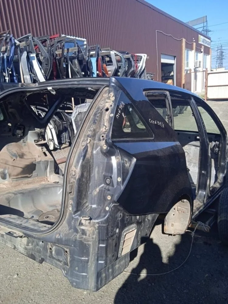 Крыло заднее Kia Ceed 2009 702001HA50 ED G4FC, правое