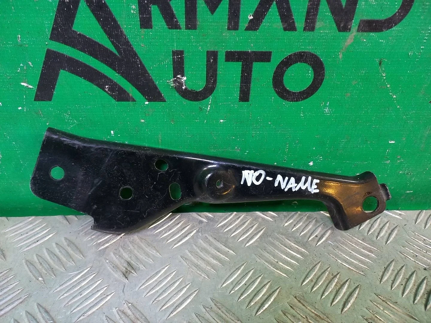 Кронштейн панели передней верхний Hyundai Santa Fe 2020-нв 4 TM