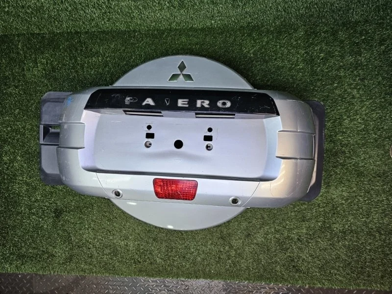 Колпак запасного колеса Mitsubishi Pajero 2006-2020 6430A138 V9#W