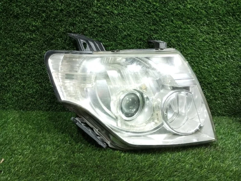 Фара ксеноновая MITSUBISHI PAJERO 2006-2020 8301C158 V8#W, передняя правая