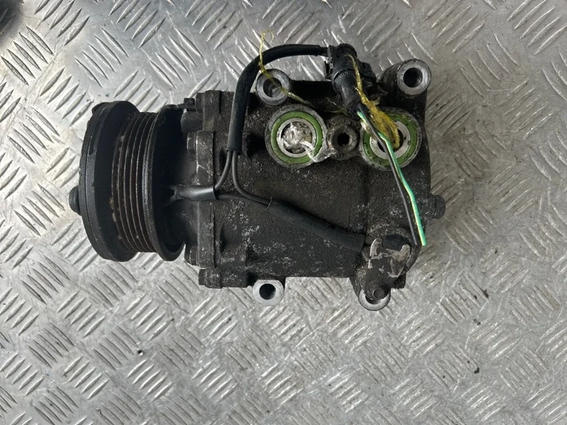 Компрессор кондиционера FORD MONDEO 2000-2007 1710586 B4Y CJBA