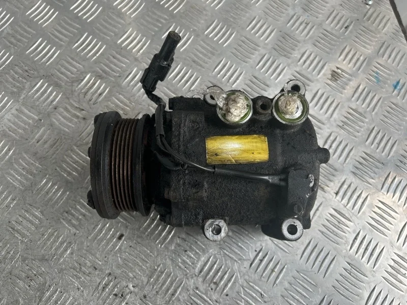 Компрессор кондиционера FORD MONDEO 2000-2007 1710586 B5Y CHBA