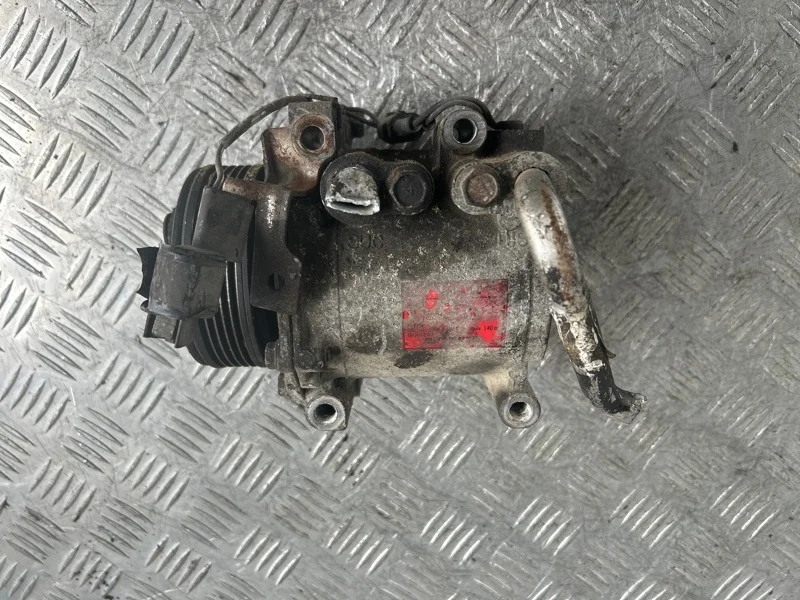 Компрессор кондиционера Mitsubishi Lancer 2000-2010 MR500007 CS3 4G13