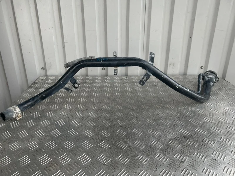 Горловина топливного бака Mitsubishi Pajero 2006-2022 MR959776 V6#W