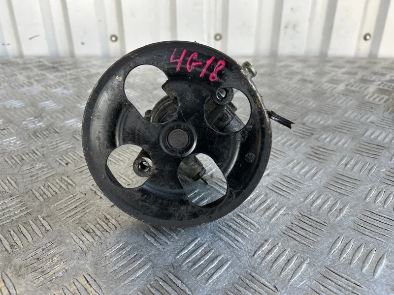 Насос гур Mitsubishi Lancer 2000-2010 MN184075 CS 4G18