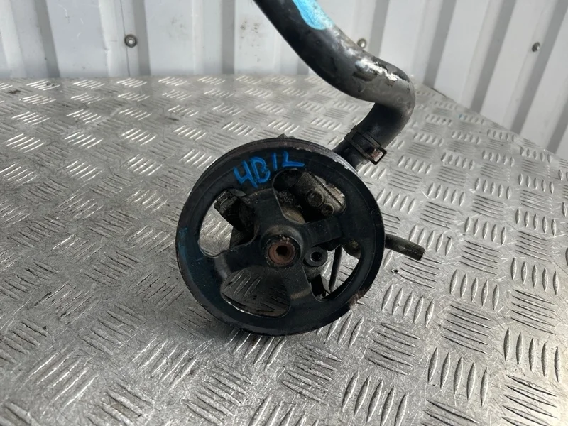 Насос гур MITSUBISHI OUTLANDER 2005-2012 4450A107 CW 4B12