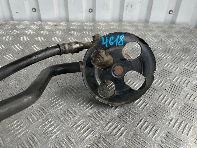 Насос гур Mitsubishi Lancer 2000-2010 MN184075 CS 4G18