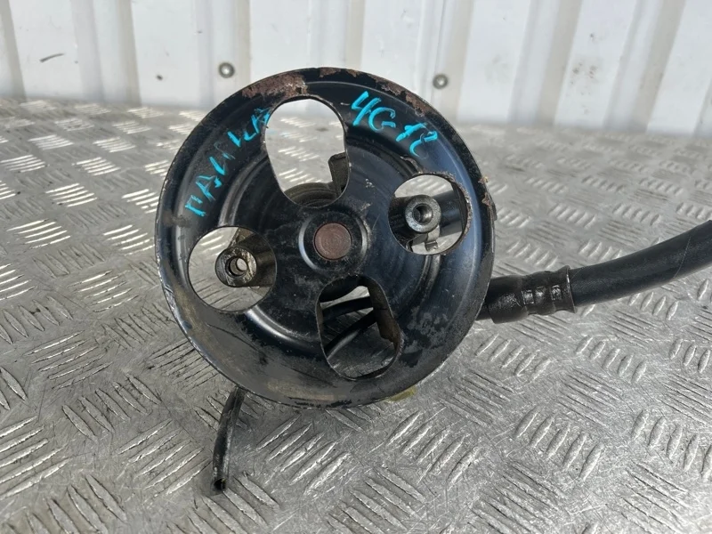 Насос гур Mitsubishi Lancer 2000-2010 MN184075 CS 4G13