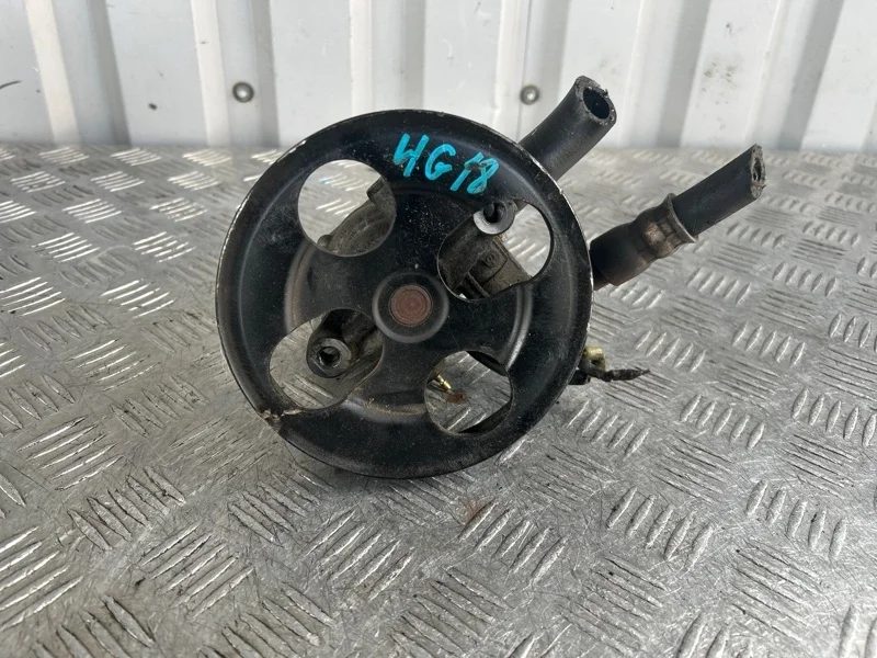 Насос гур Mitsubishi Lancer 2000-2010 MN184075 CS 4G18