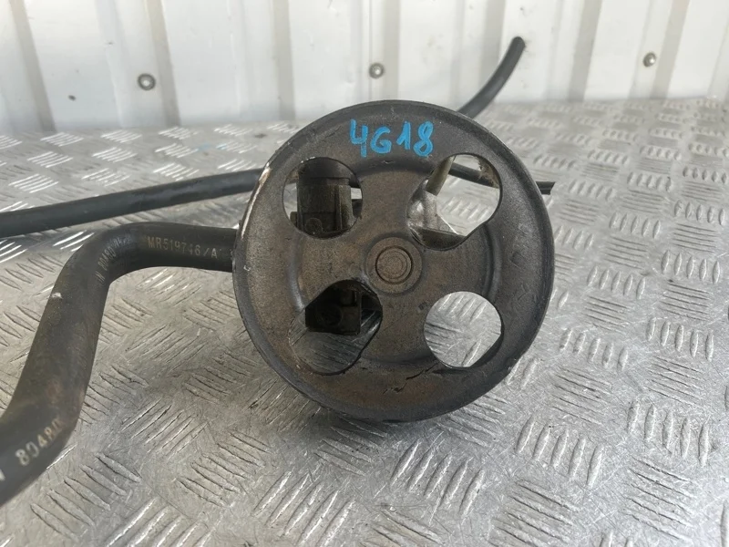 Насос гур Mitsubishi Lancer 2000-2010 MN184075 CS 4G18