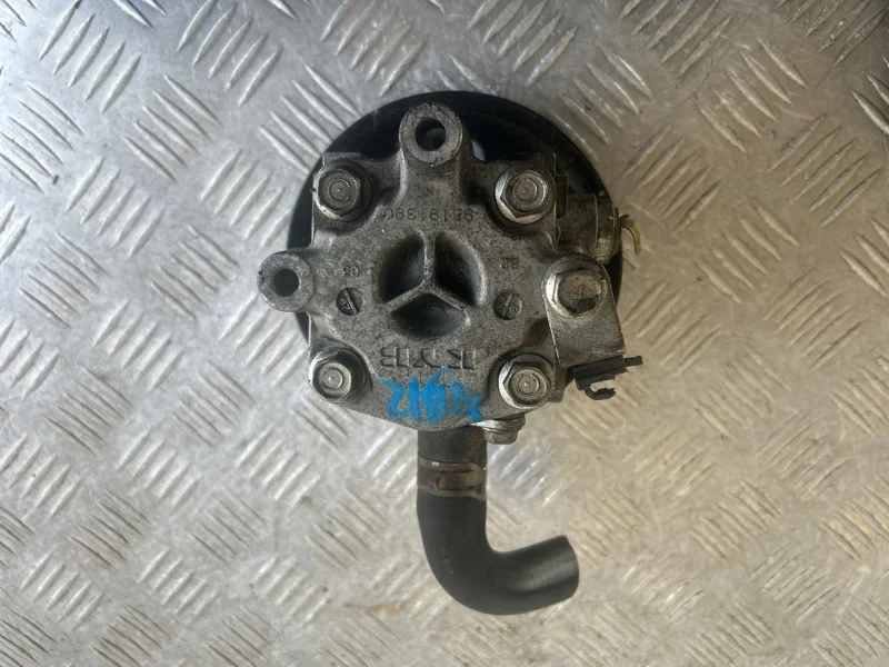 Насос гур MITSUBISHI OUTLANDER 2005-2012 4450A107 CW5W 4B12