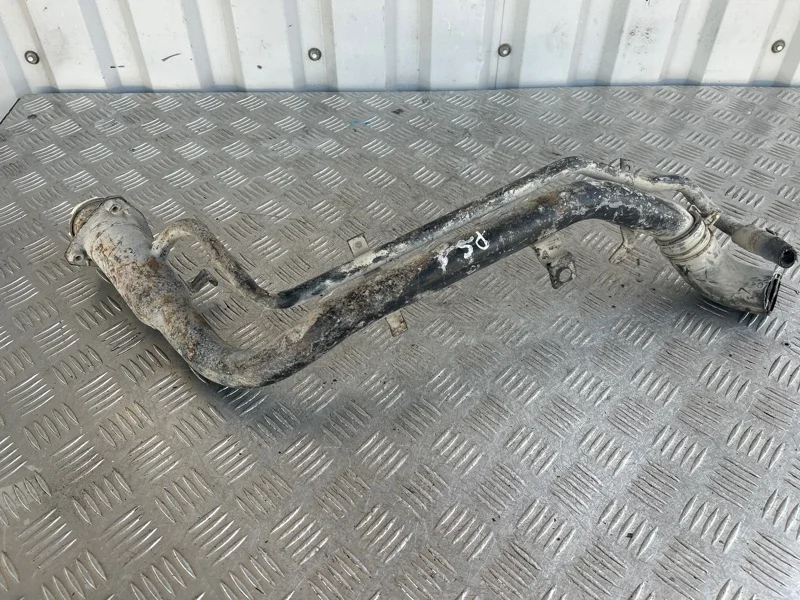 Горловина топливного бака Mitsubishi Pajero Sport 1996-2008 MR512421 K9#W