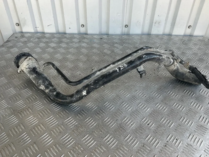 Горловина топливного бака Mitsubishi Pajero Sport 1996-2008 MR512421 K9#W