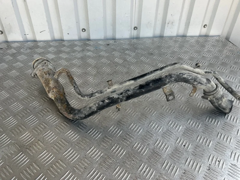 Горловина топливного бака Mitsubishi Pajero Sport 1996-2008 MR135539 K9#W