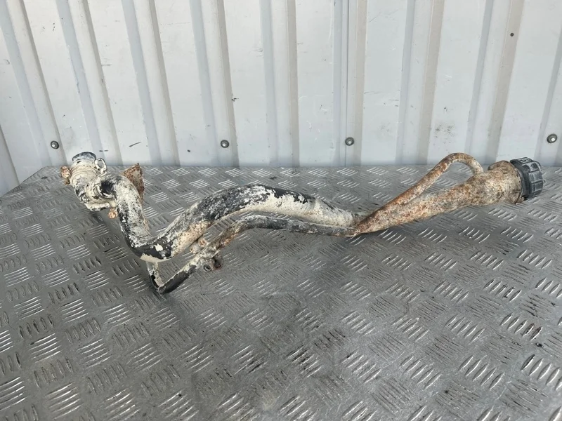 Горловина топливного бака MITSUBISHI LANCER 2000-2010 MR503893 CS