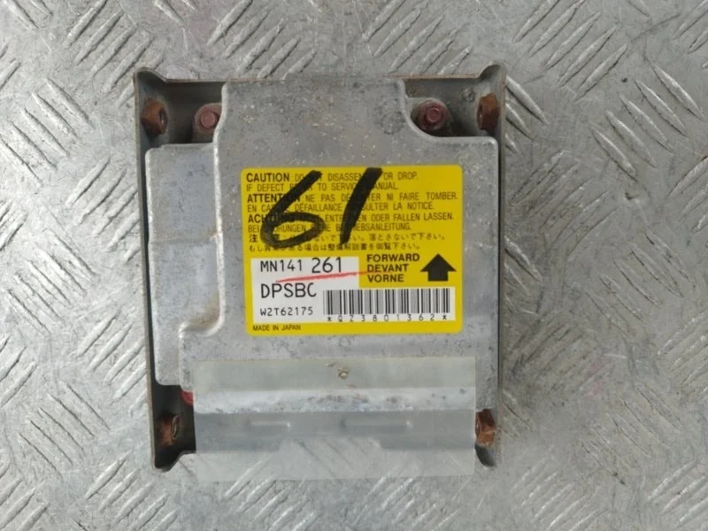 Блок управления SRS Mitsubishi Lancer 2000-2010 MN141261 CS5W 4G18