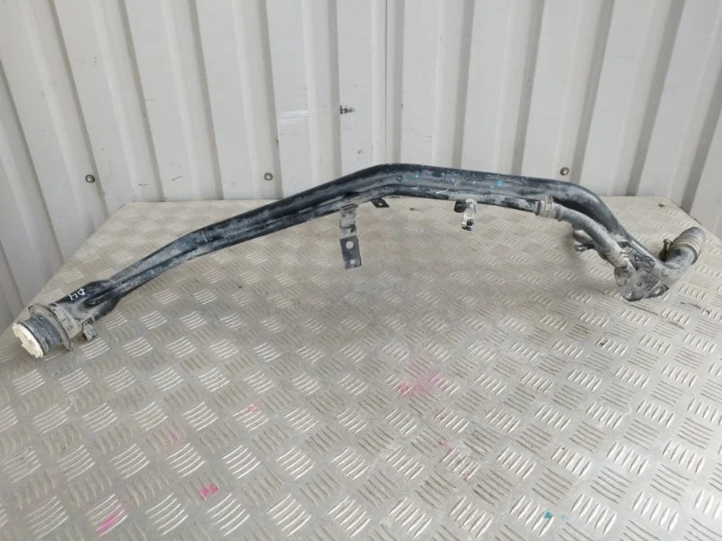 Горловина топливного бака Mitsubishi Pajero 2006-2022 MR959776 V9#W