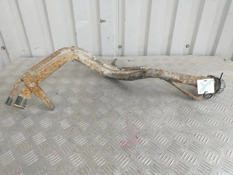 Горловина топливного бака Mitsubishi Outlander 2003-2006 MN120053 CU3W