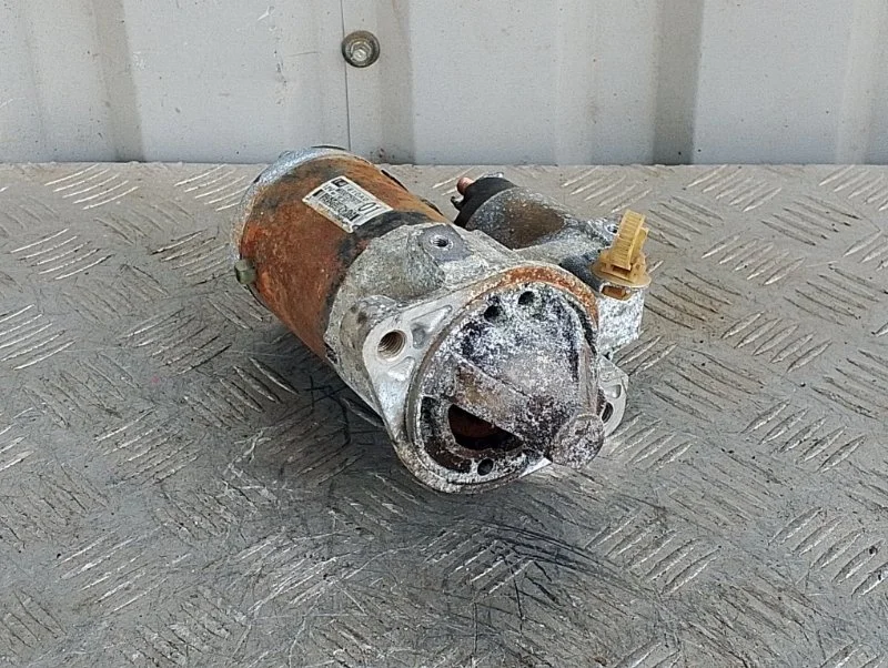 Стартер Mitsubishi Outlander 2003-2006 M000T20672 CU 4G69