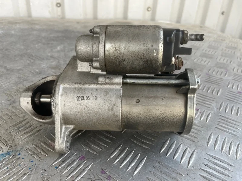 Стартер OPEL ASTRA 2009-2015 55576980 J A16LET