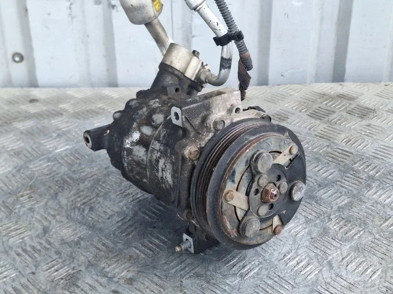 Компрессор кондиционера Opel Astra 2009-2015 13217307 J Z18XER