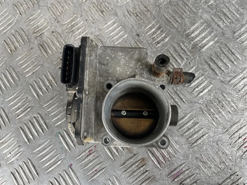 Дроссельная заслонка TOYOTA AVENSIS 2008-2018 2203037010 1ZR-FE