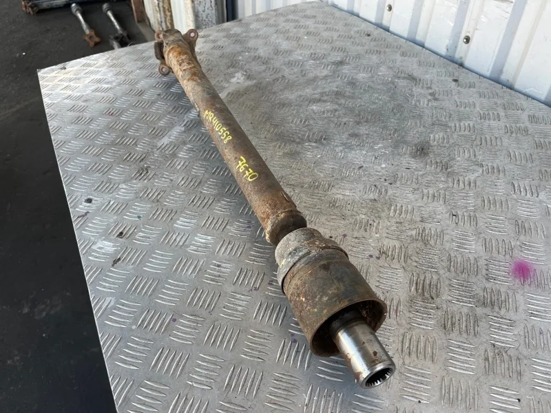 Карданный вал Mitsubishi Pajero 2000-2007 MR410558 V6#W V7#W, передний