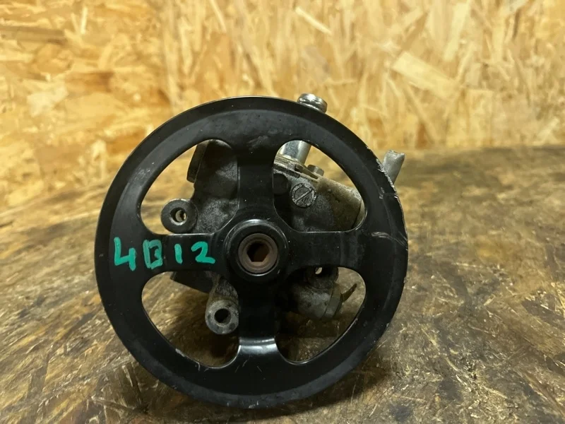 Насос гур MITSUBISHI OUTLANDER 4450A107 4B12