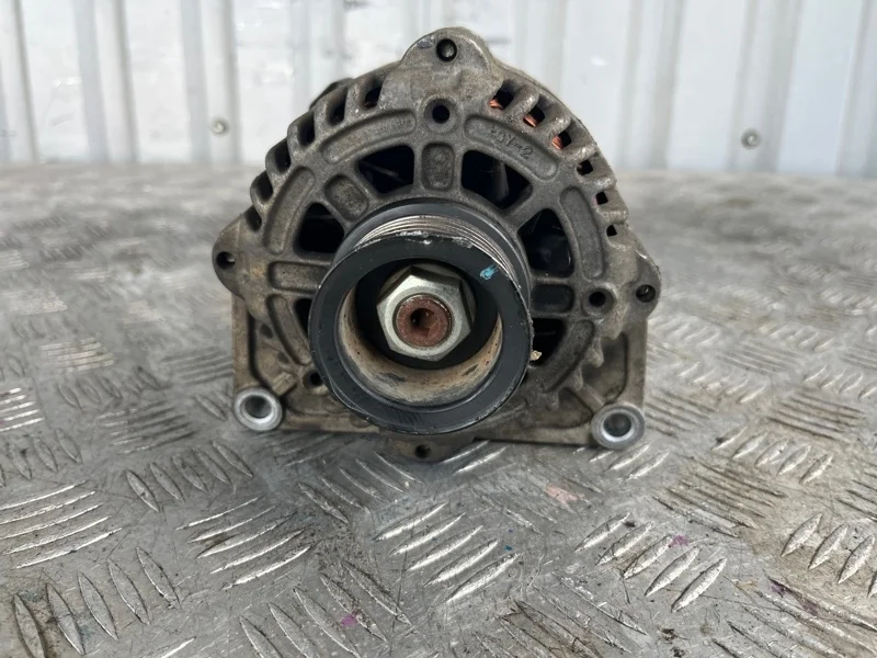 Генератор CHEVROLET CRUZE 13502595 J300 F18D4