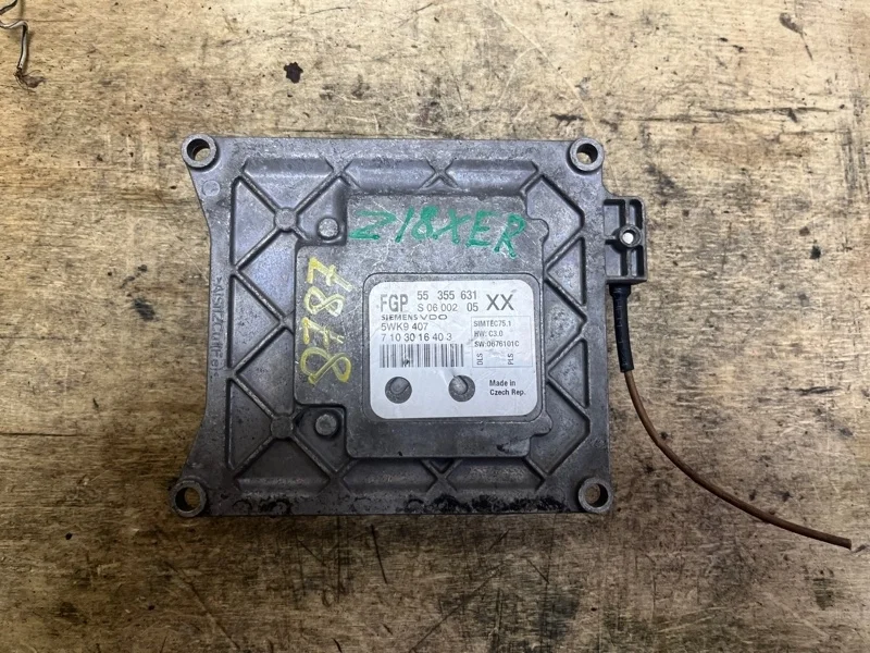 Блок управления двигателем OPEL VECTRA 5WK9407 C Z18XER