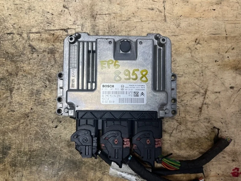 Блок управления двигателем PEUGEOT 308 0261201863 4A EP6