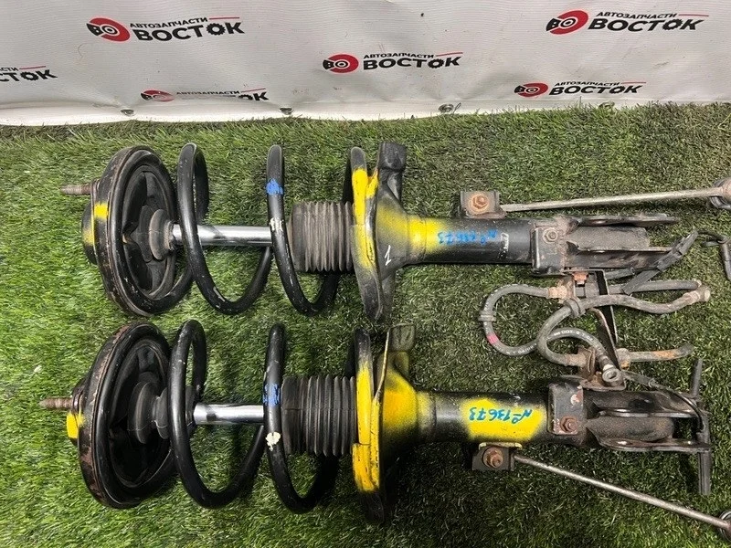 Амортизатор подвески MITSUBISHI OUTLANDER 4060A174 CW6W 6B31, передний