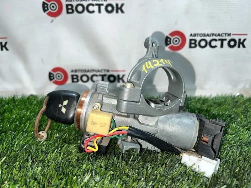 Замок зажигания Mitsubishi Lancer 2000-2010 MR587993