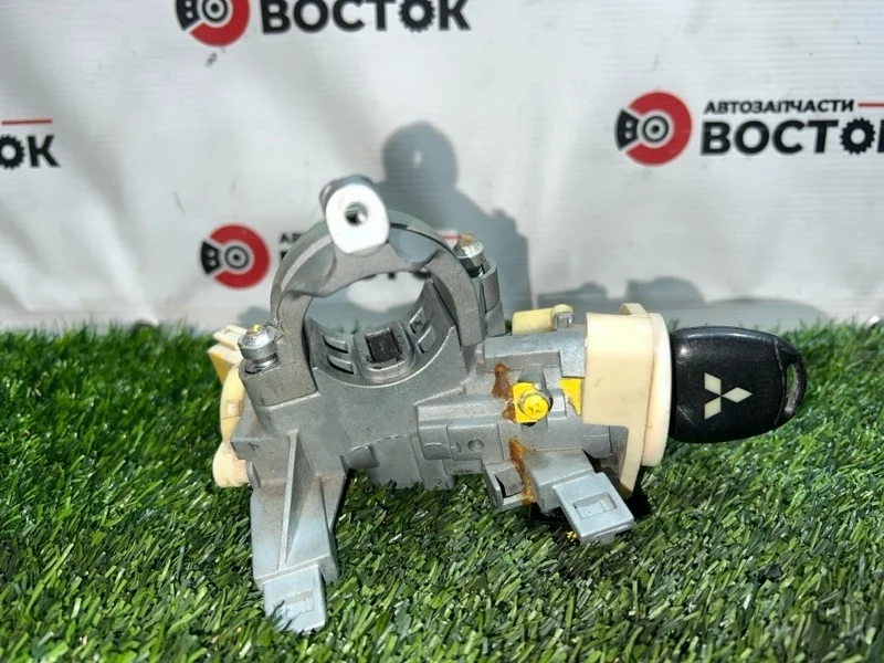 Замок зажигания Mitsubishi Lancer 2000-2010 MR587993