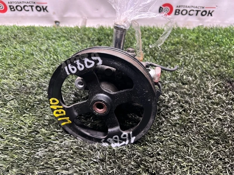 Насос гур MITSUBISHI LANCER 4450A107 CY 4B10