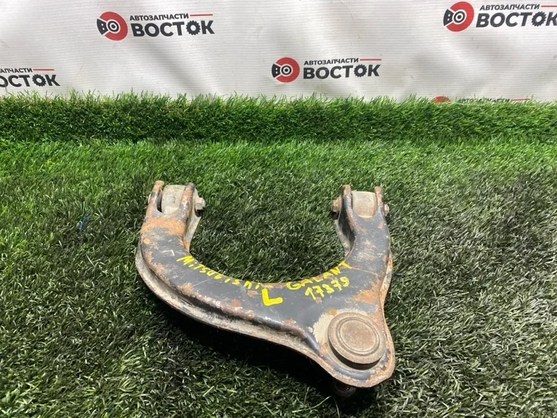 Рычаг верхний Mitsubishi Galant MR162803 EA 4G63, передний левый