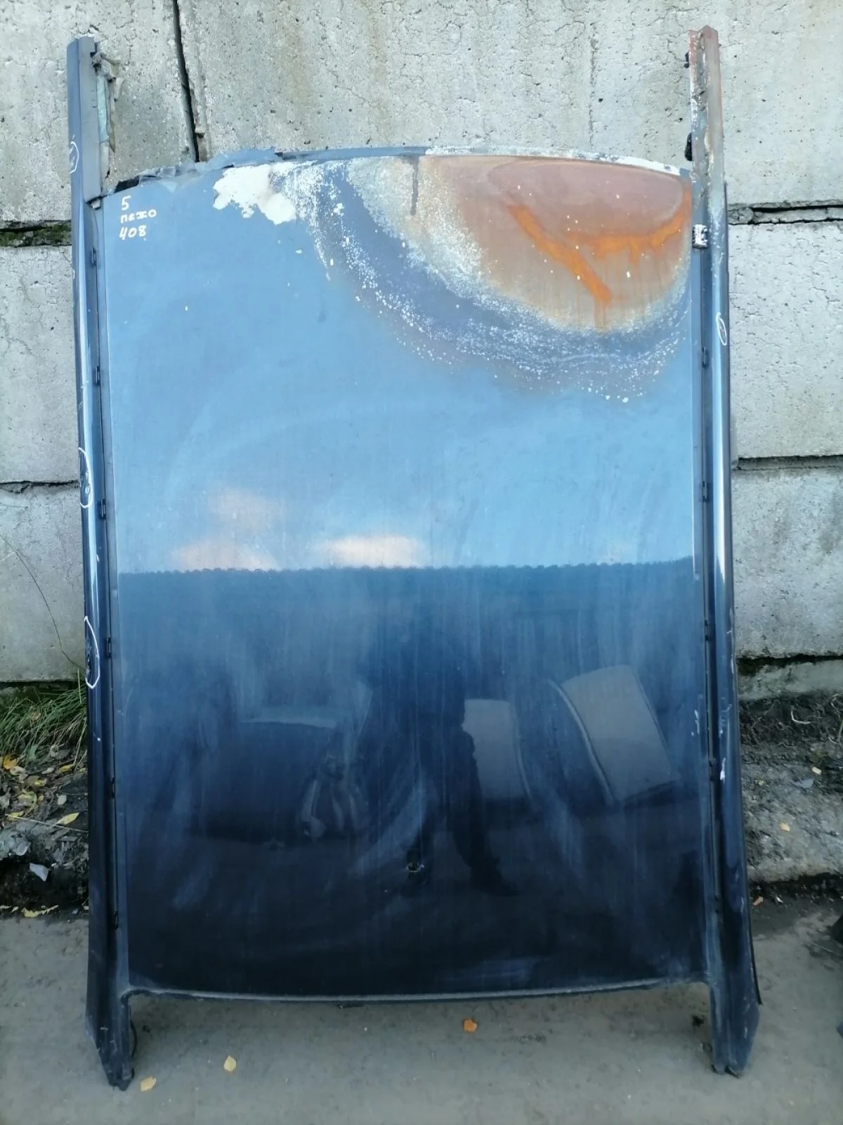 В наличии: Крыша Peugeot 408