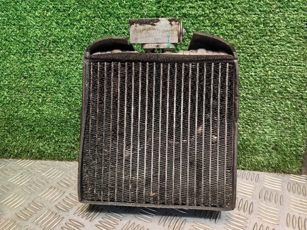 Испаритель кондиционера Nissan Primera P12