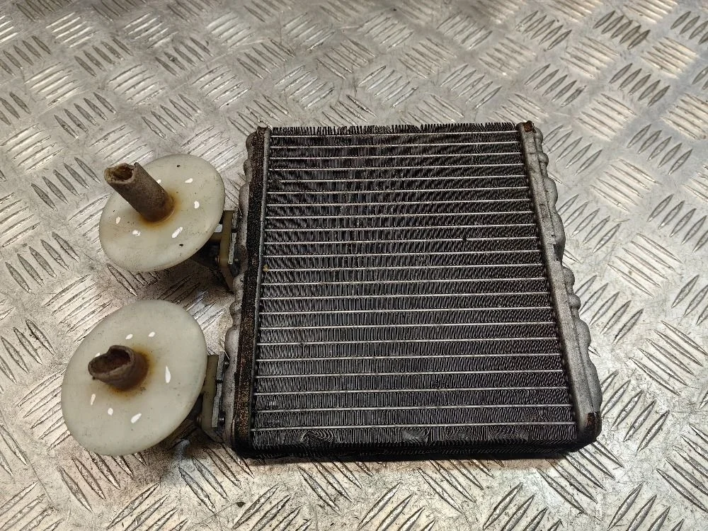 Радиатор отопителя Mitsubishi Galant 8