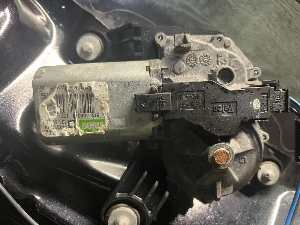 Мотор дворника задний Opel Astra H