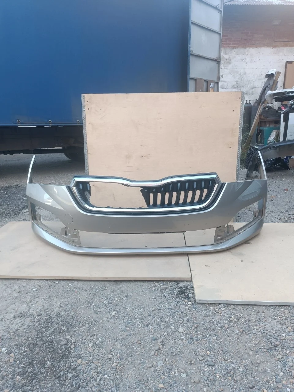 Бампер Skoda Rapid 2022 60U807221, передний