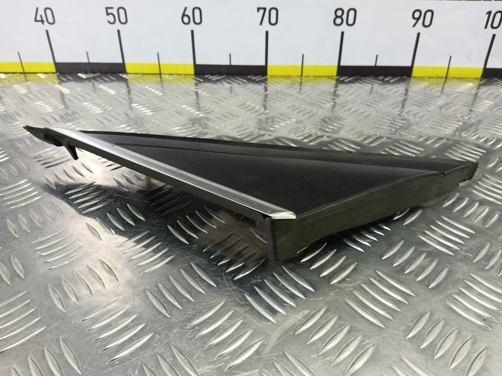 Накладка крыла переднего левая FORD Focus III (20