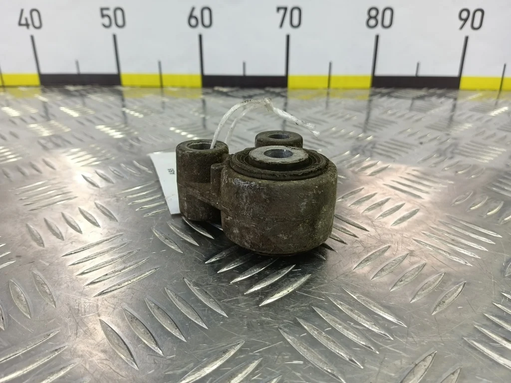 Кронштейн двигателя (ДВС) FORD Focus II (2005—200