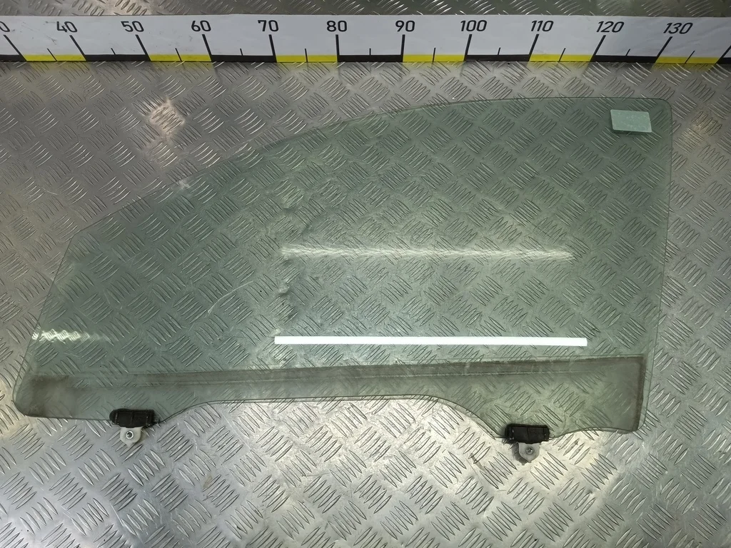 Стекло двери передней левое MITSUBISHI ASX I (201