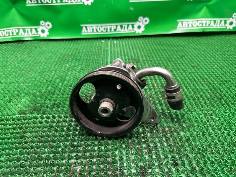 Насос ГУР Nissan Maxima 2000-2006 49110CA000 A33