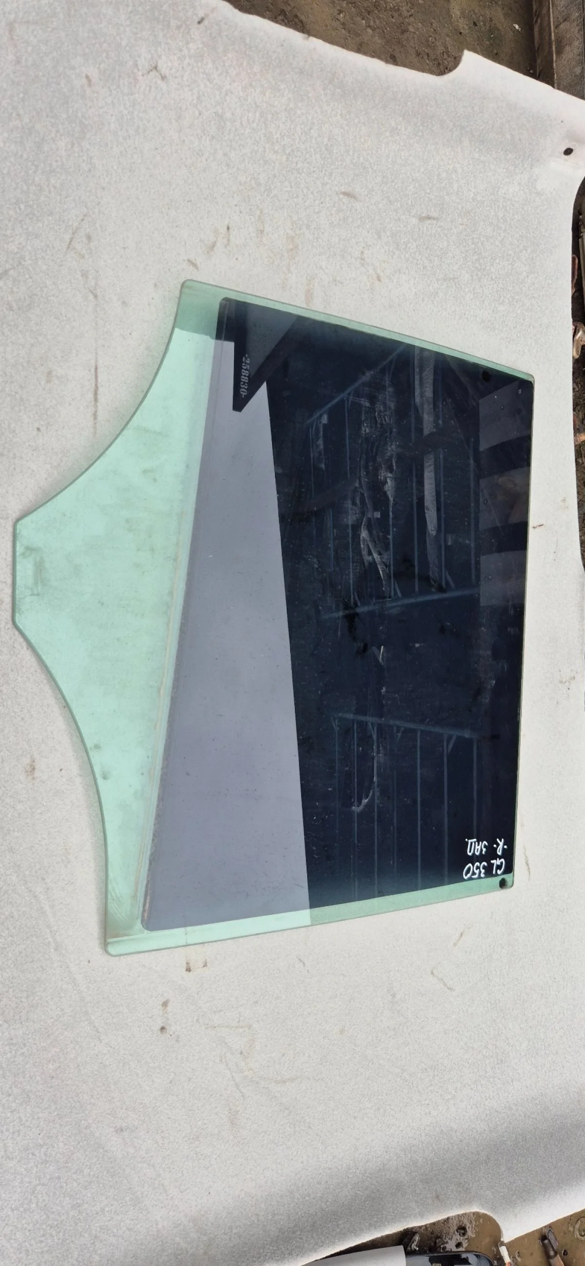 Стекло двери задней правой Mercedes Benz GL 166