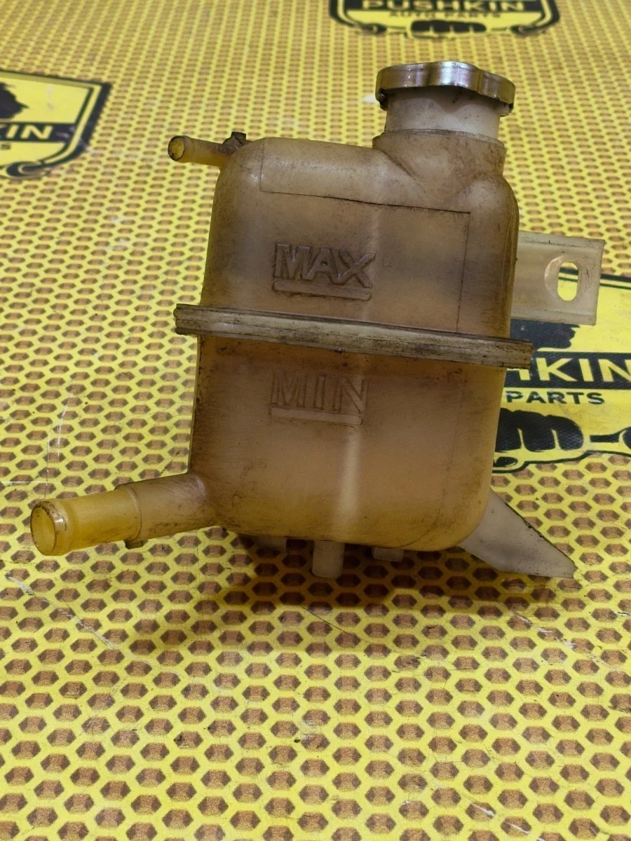 Бачок расширительный Nissan X-Trail 2012 21711JG700 T31 M9R