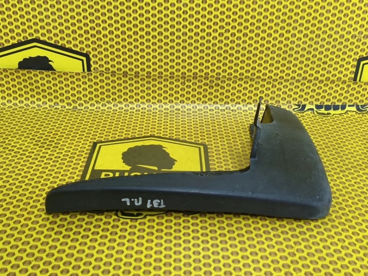 Брызговик Nissan X-TRAIL 2012 63855JG000 T31 M9R, передний левый