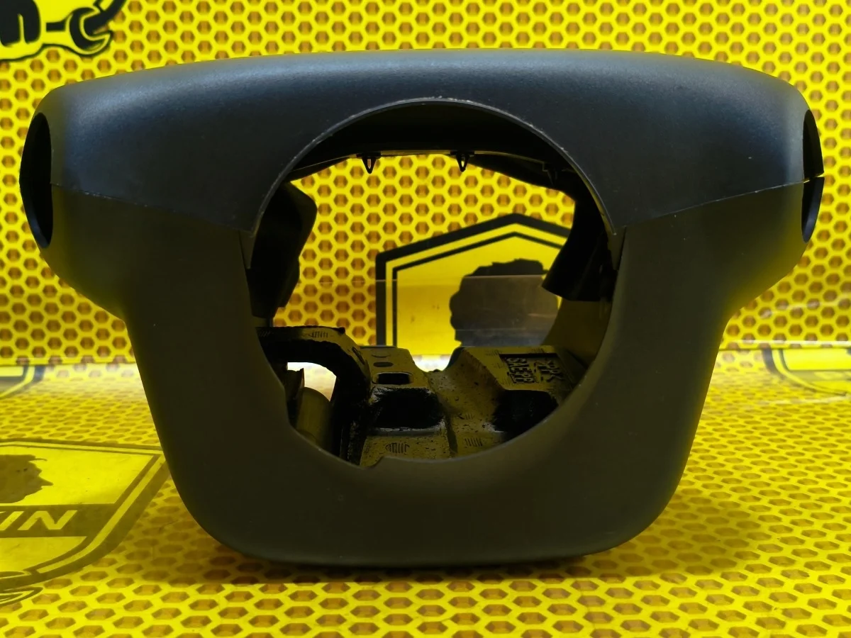 Кожух рулевой колонки Nissan X-Trail 2012 48470JG40A T31 M9R