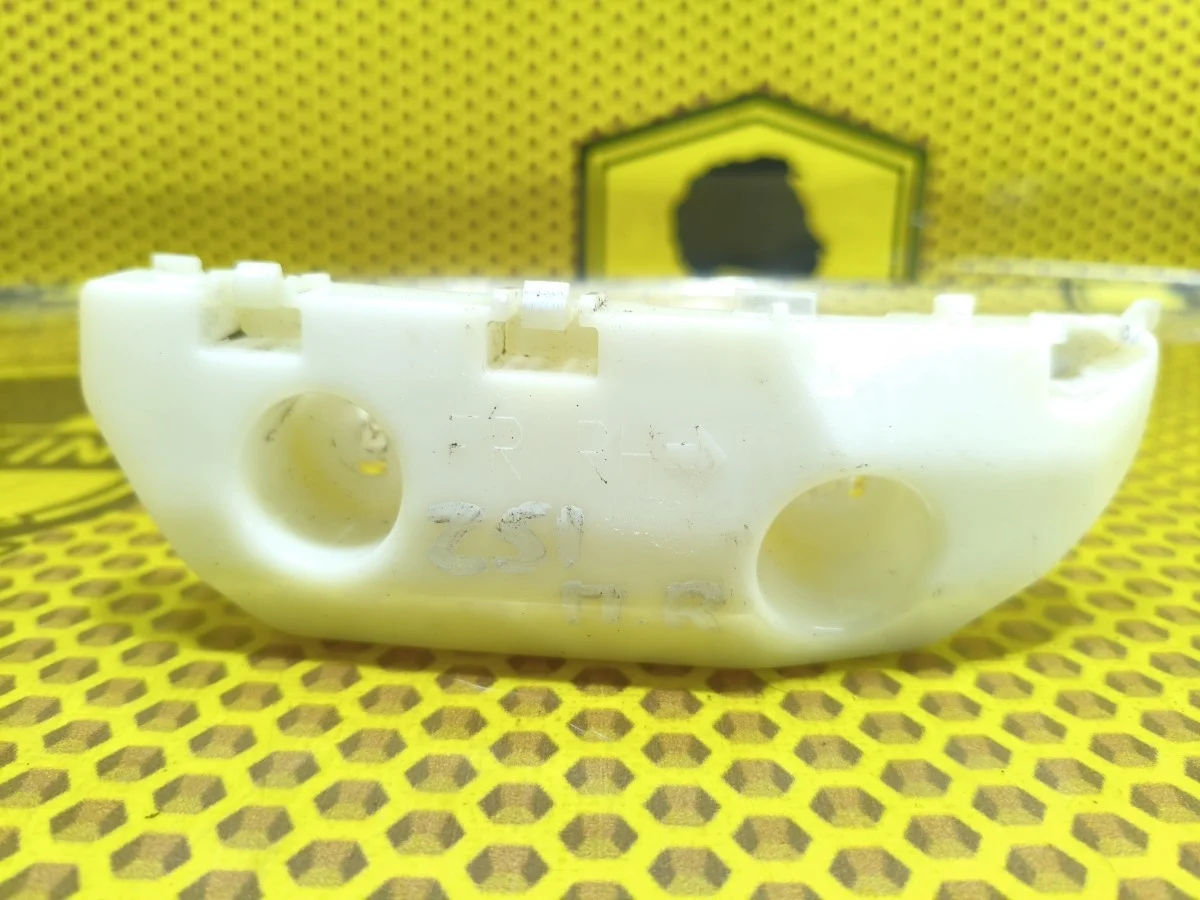 Кронштейн бампера Nissan Murano 2011 622221AA2A Z51 VQ35DE, передний правый